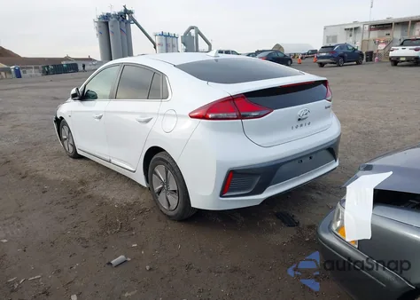 2020 Hyundai Ioniq Hybrid Se z USA, uszkodzony, nr VIN KMHC75LC7LU242403